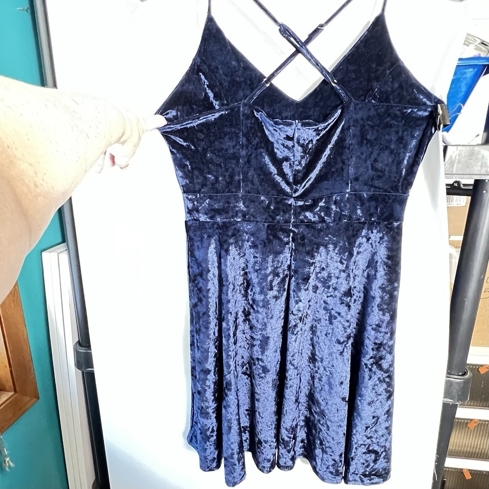 R. Vivimos Crushed Velvet Skater Dress Womens Size M Blue Strappy VGC - Picture 4 of 6